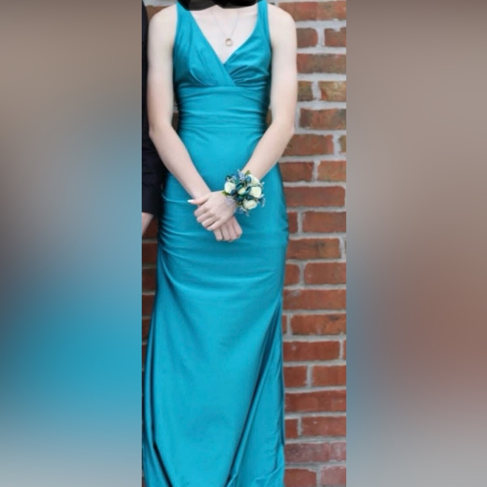 Elegant Teal Evening Gown